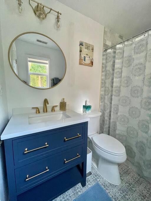 Brand New, Cozy, Modern, One-Bedroom Apartment Falls Church Exterior foto