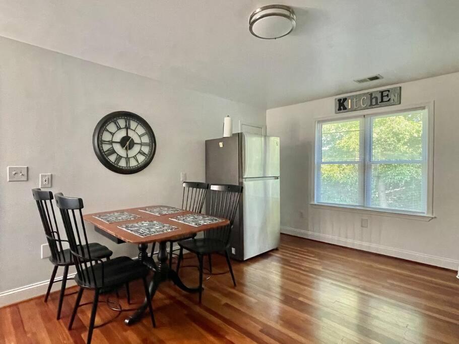 Brand New, Cozy, Modern, One-Bedroom Apartment Falls Church Exterior foto